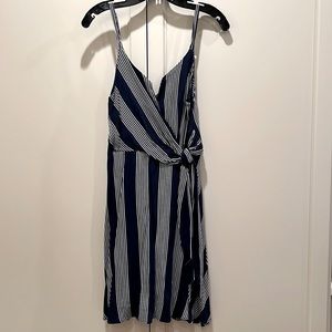 Blue Blush size medium summer stripe dress. Navy blue with white stripes.